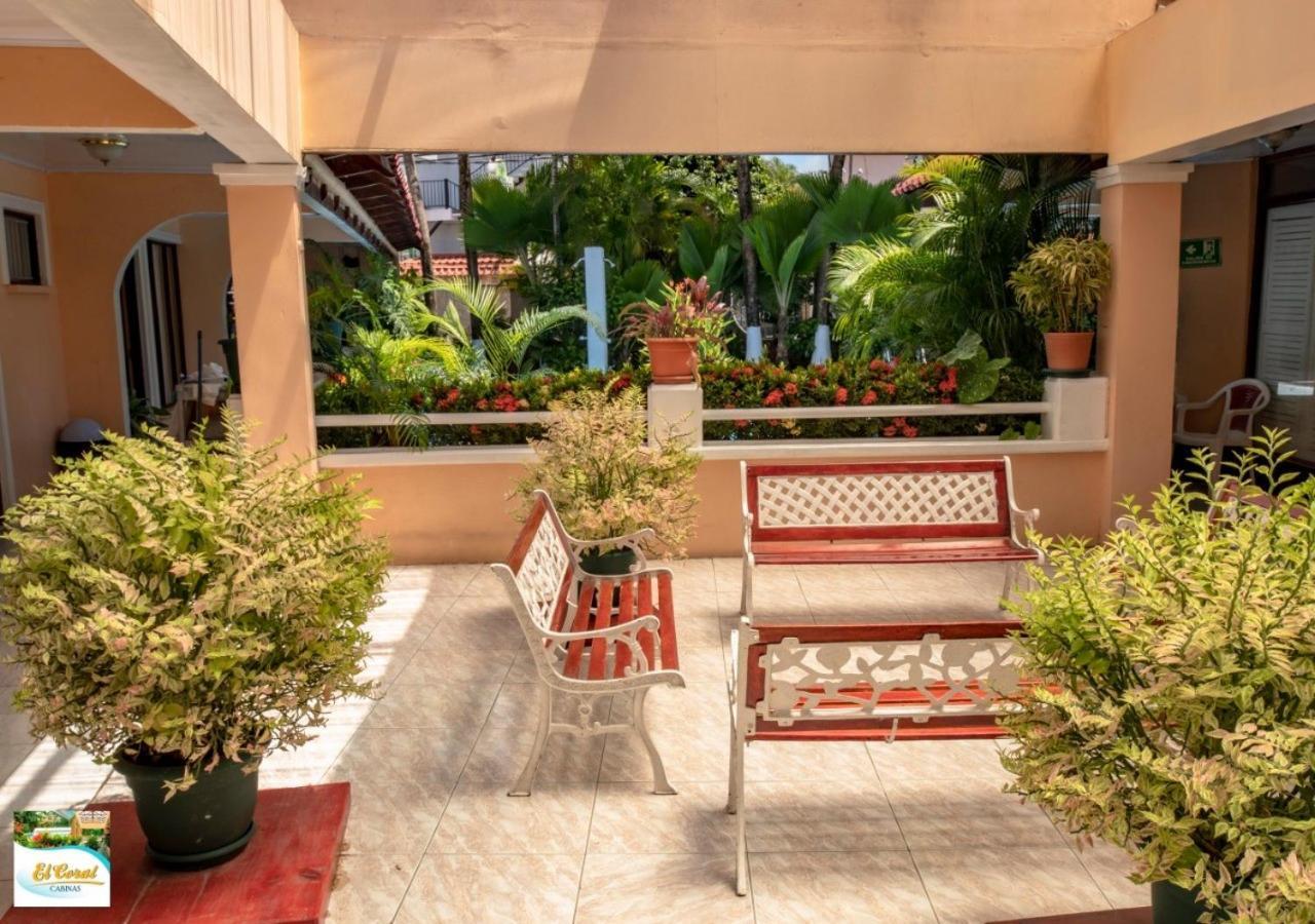 Hotel Y Cabinas El Coral Jacó Eksteriør bilde